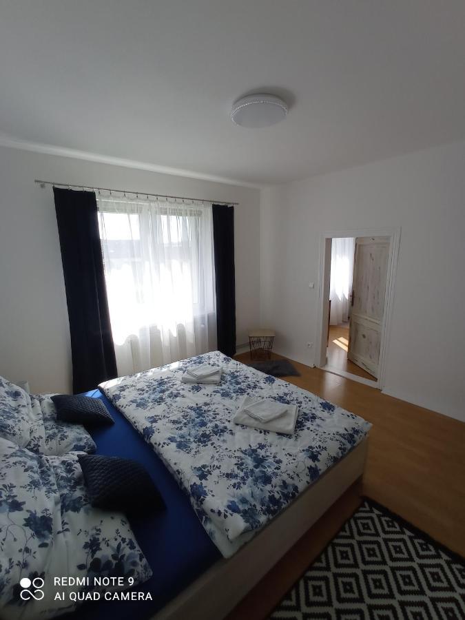Apartman Julrich Vrbov Exterior foto