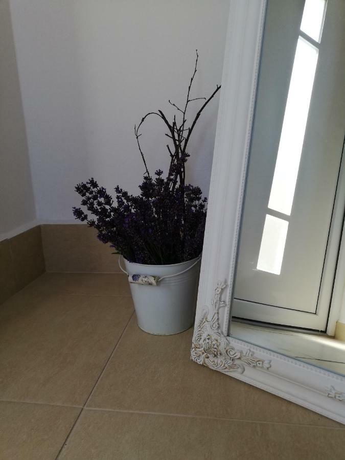 Apartman Julrich Vrbov Exterior foto