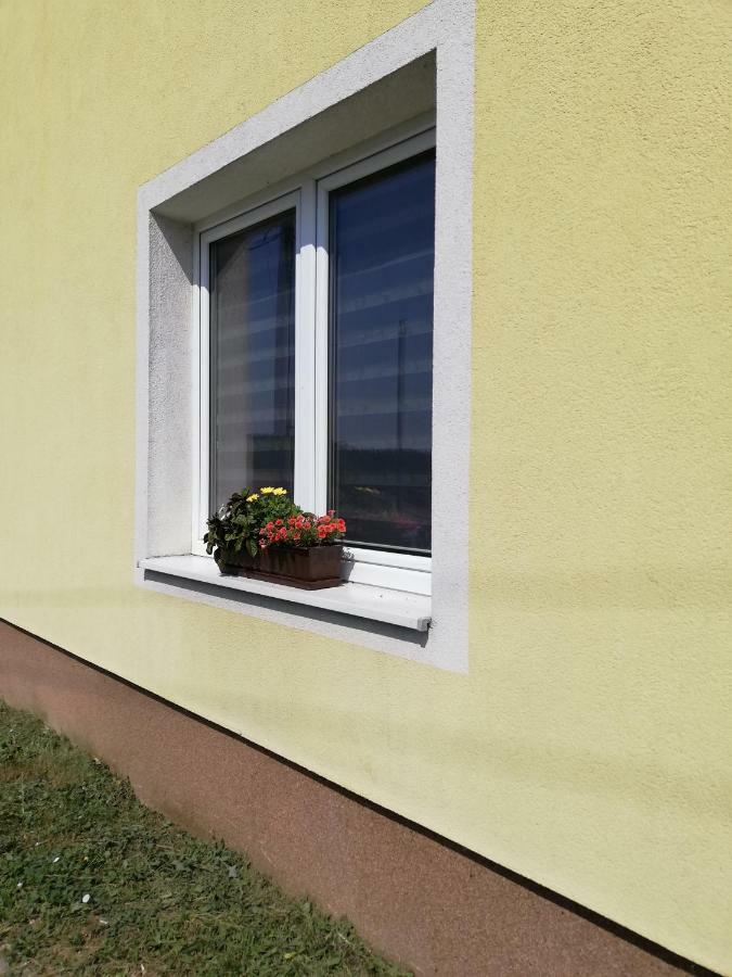 Apartman Julrich Vrbov Exterior foto